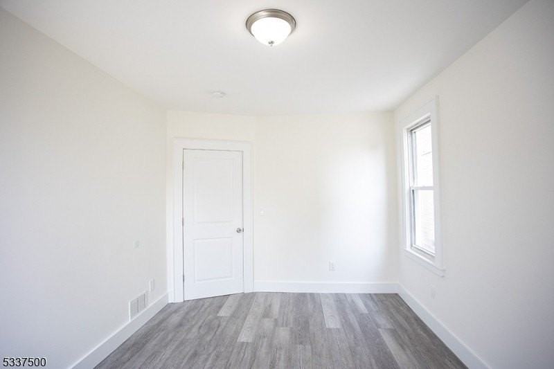 41 Grove St #1 - Photo 4 of 13