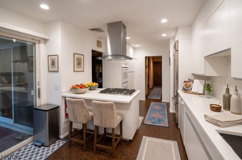 38 Griswold Pl - Photo 5 of 16
