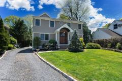 30 Gates Ave - Photo 1 of 1