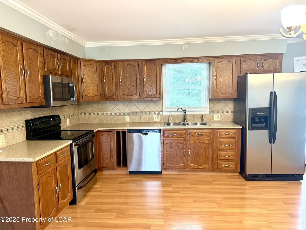49 Highland Dr - Photo 4 of 17