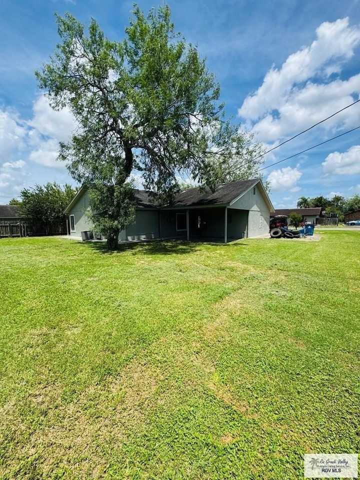 1201 Ben Lora Ln - Photo 5 of 7
