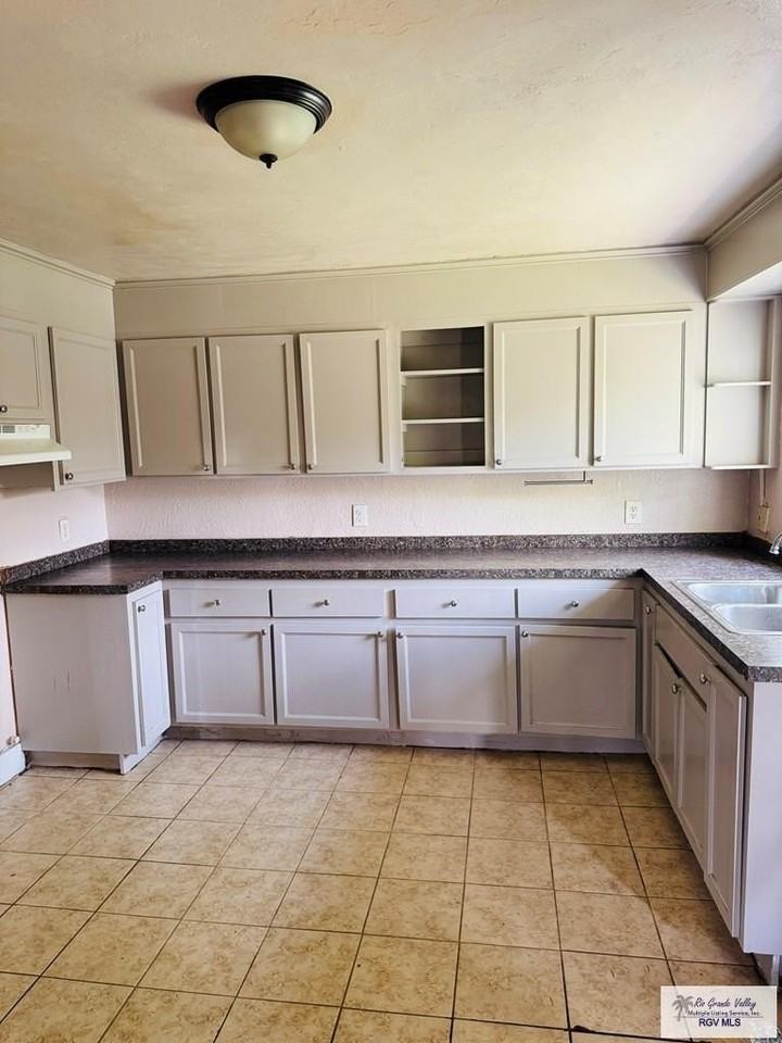 1201 Ben Lora Ln - Photo 7 of 7