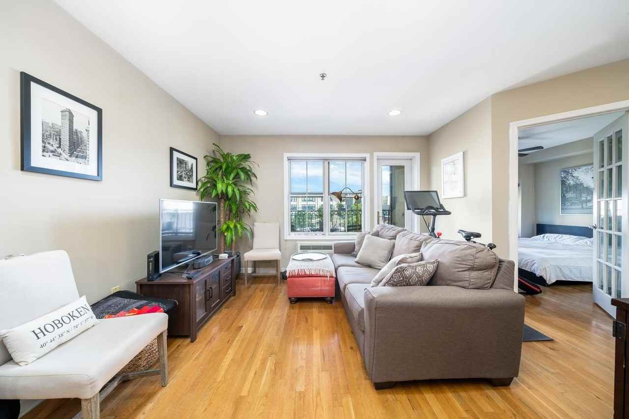 204 Jackson St #6 - Photo 2 of 17