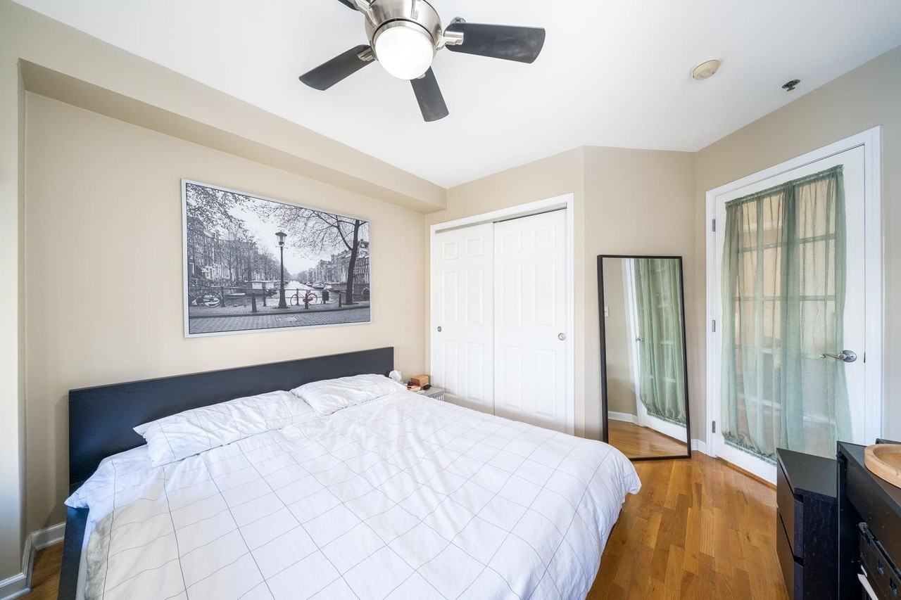 204 Jackson St #6 - Photo 6 of 17