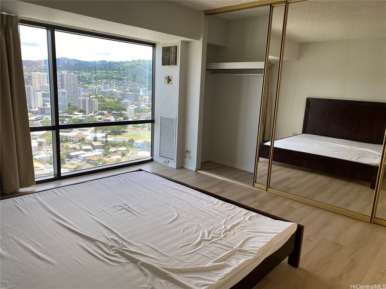 1750 Kalakaua Ave #3401 - Photo 7 of 19