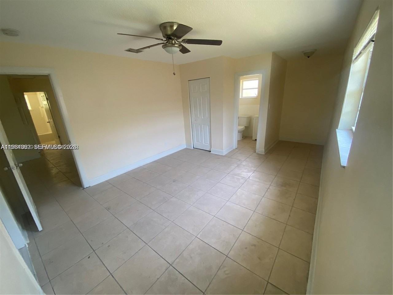 36 Ne 13th St - Photo 2 of 7