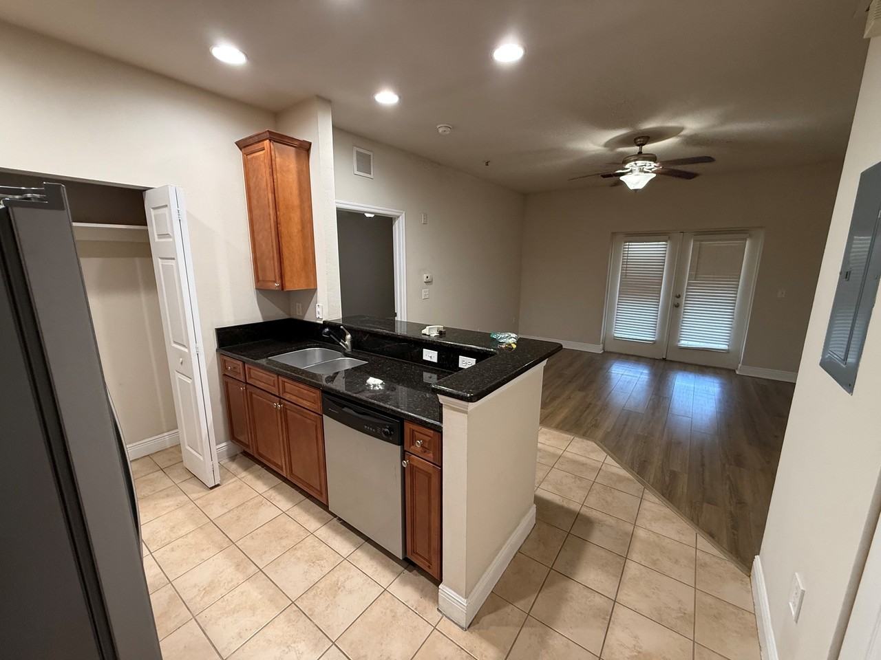 1500 Nw 4th Ave #101 - Photo 4 of 8