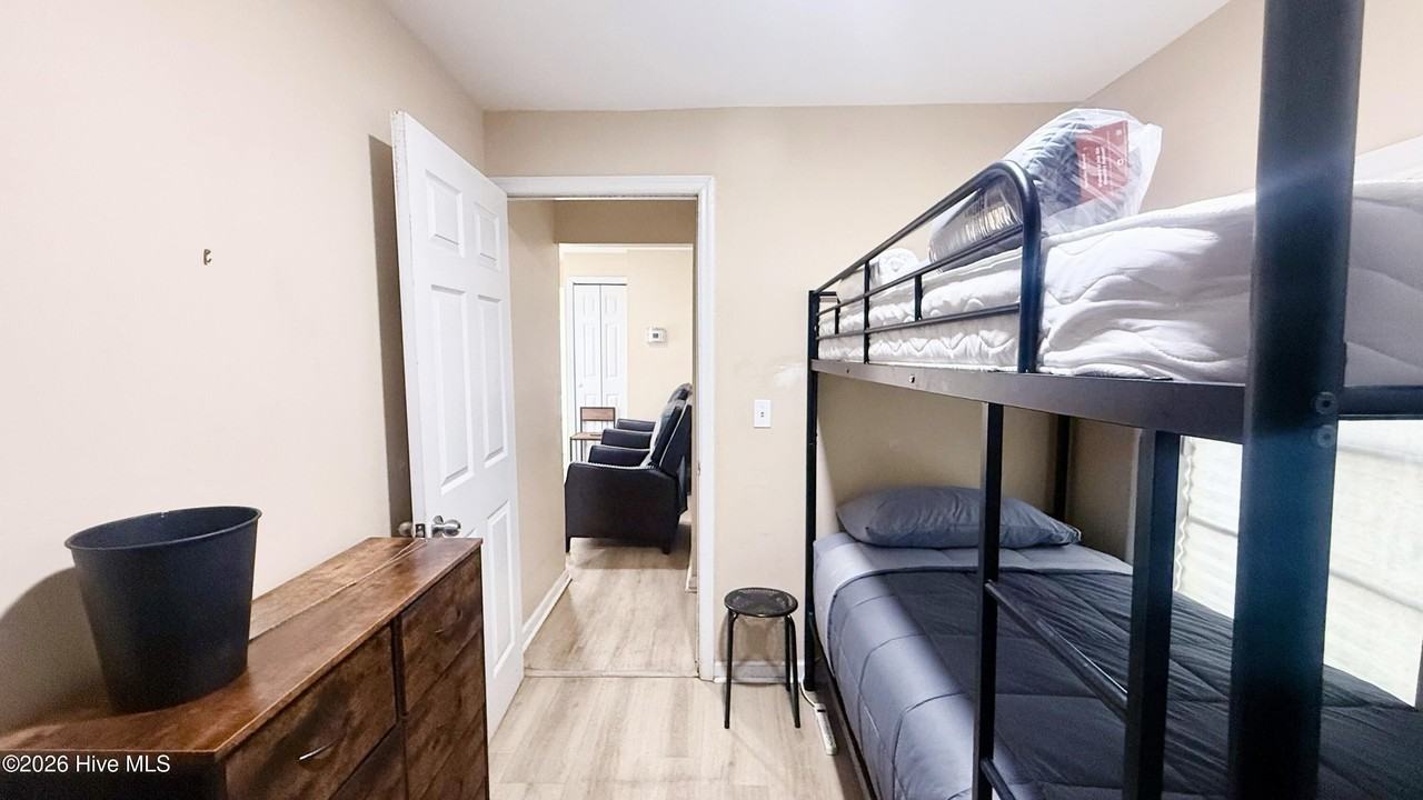 1628 Mill St - Photo 4 of 6
