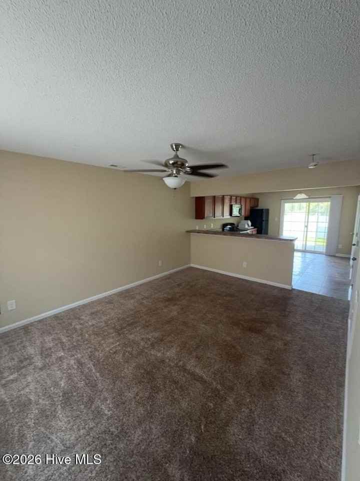 7001 Grandeur Ave - Photo 3 of 18