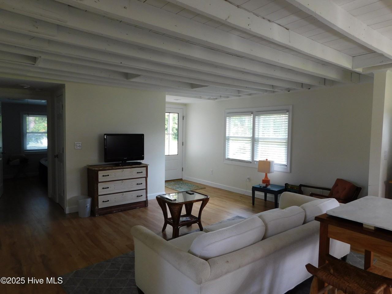 438 Pigott Rd - Photo 4 of 9