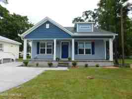 featured image of 710 N B St