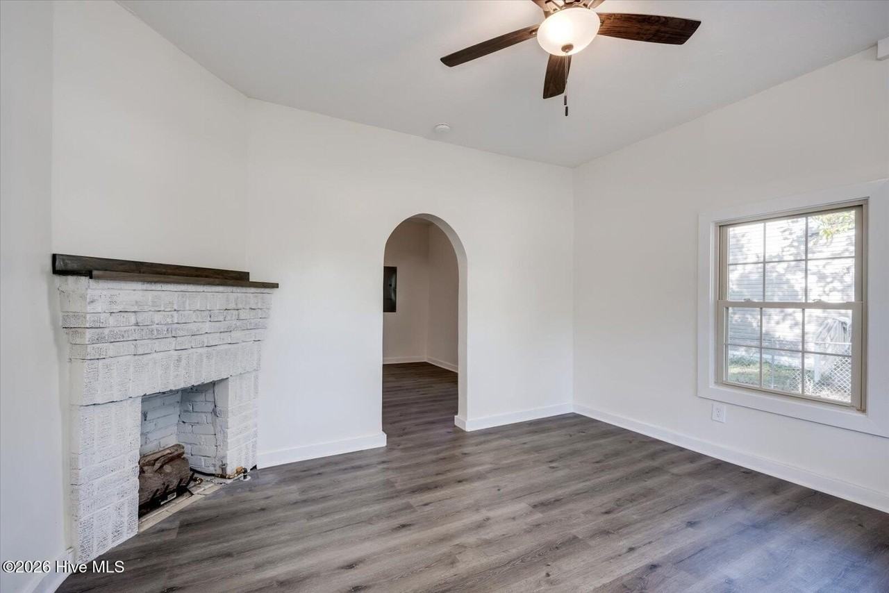 311 Abbeville Ave Ne - Photo 3 of 26