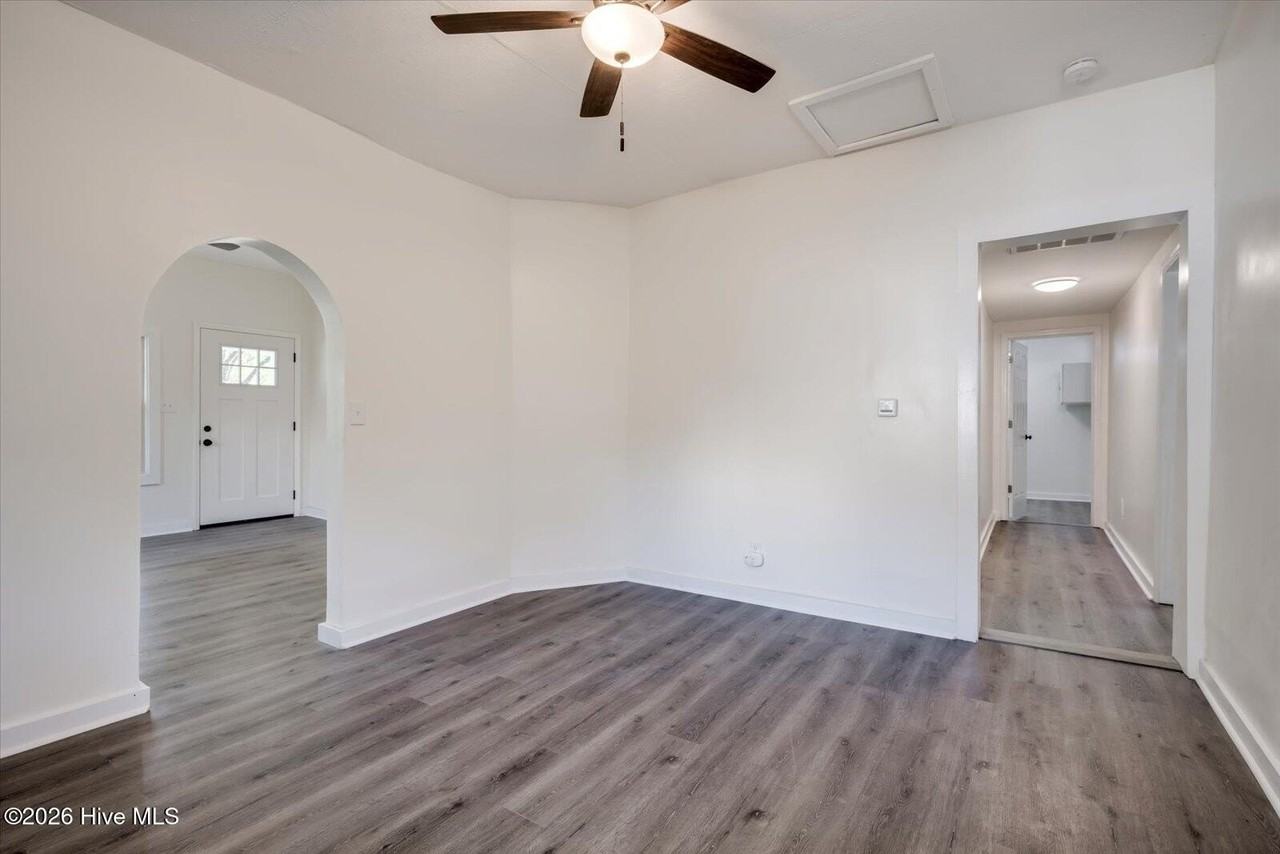 311 Abbeville Ave Ne - Photo 7 of 26