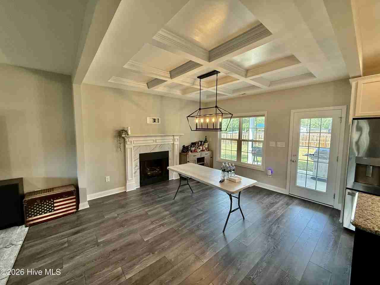 6836 Calloway Rd - Photo 7 of 40