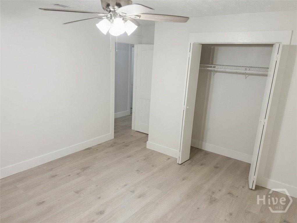 1123 White Oak Dr - Photo 6 of 10