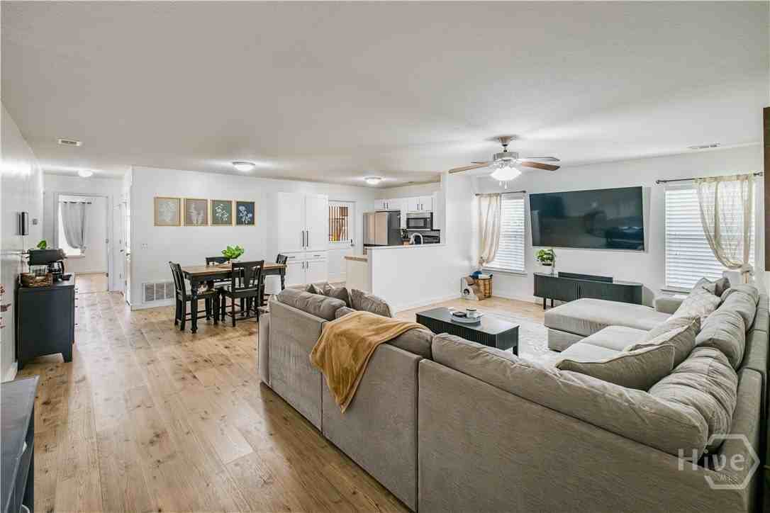 17 Raintree Way - Photo 4 of 39