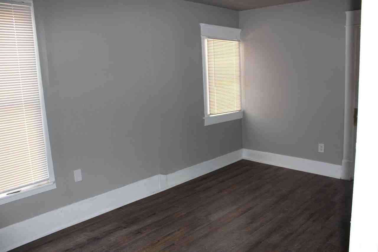2519 38th St - Photo 7 of 17