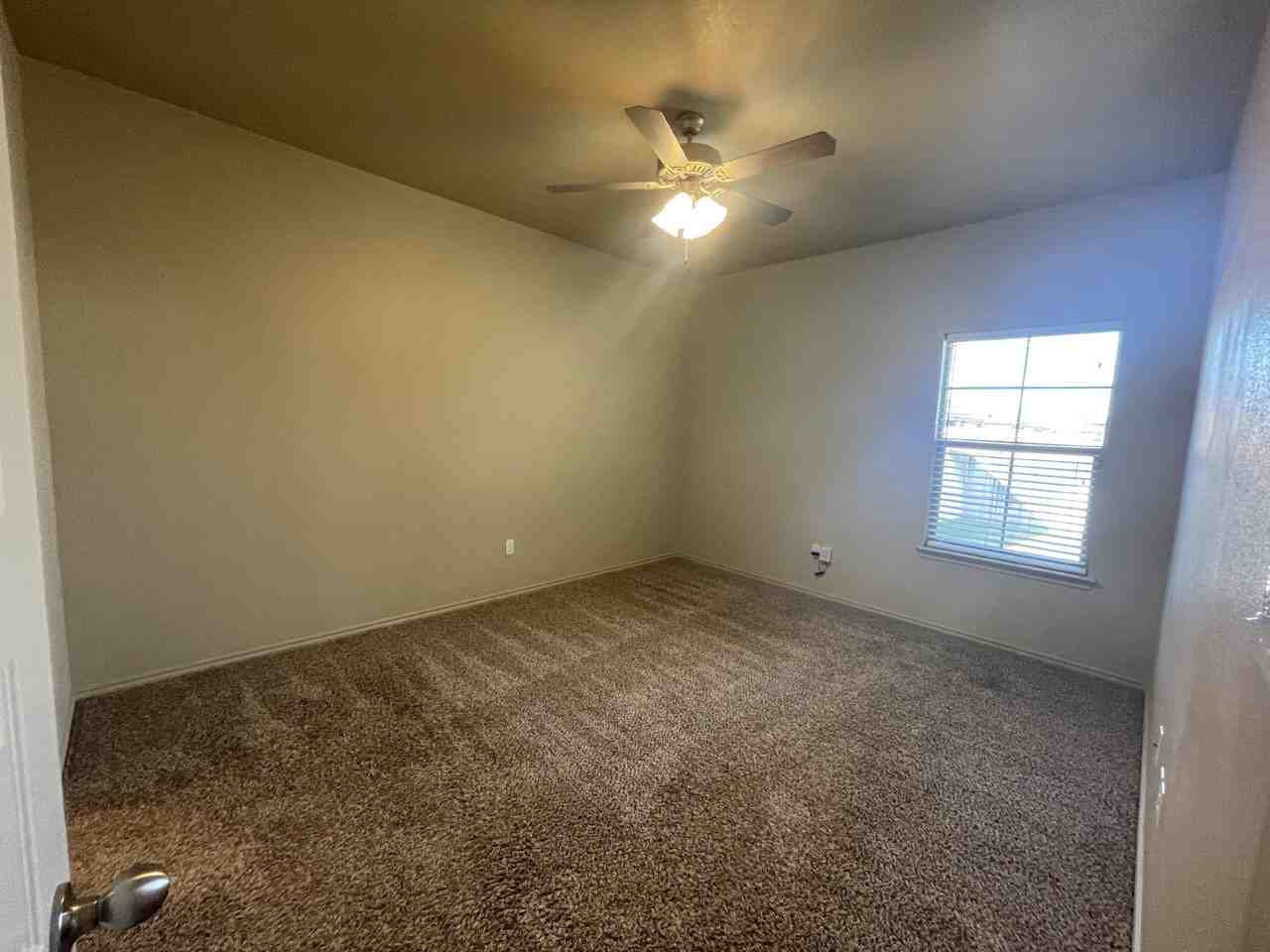 6706 Pontiac Ave - Photo 4 of 9
