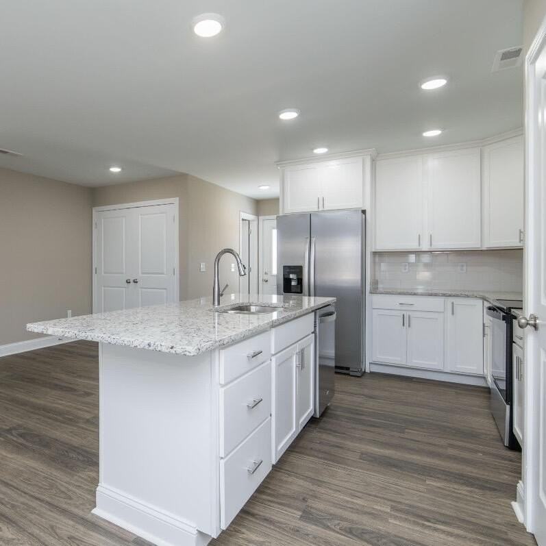 1143 Judah Bear Blvd - Photo 7 of 11