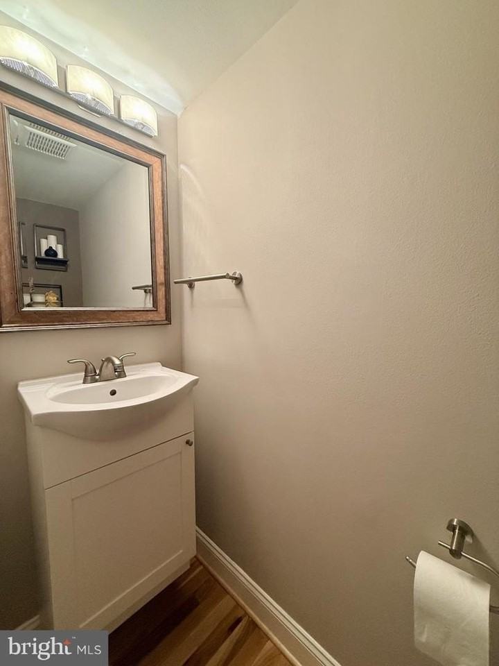 14643 Keeneland Cir - Photo 6 of 19