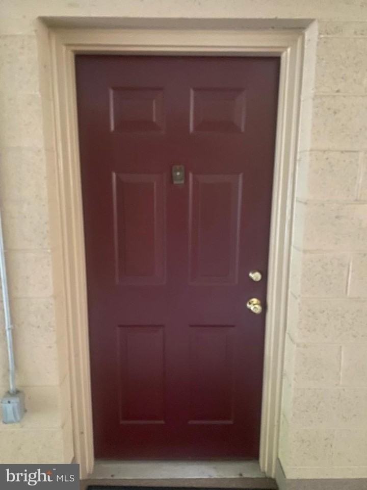 9557 Coggs Bill Dr - Photo 2 of 38
