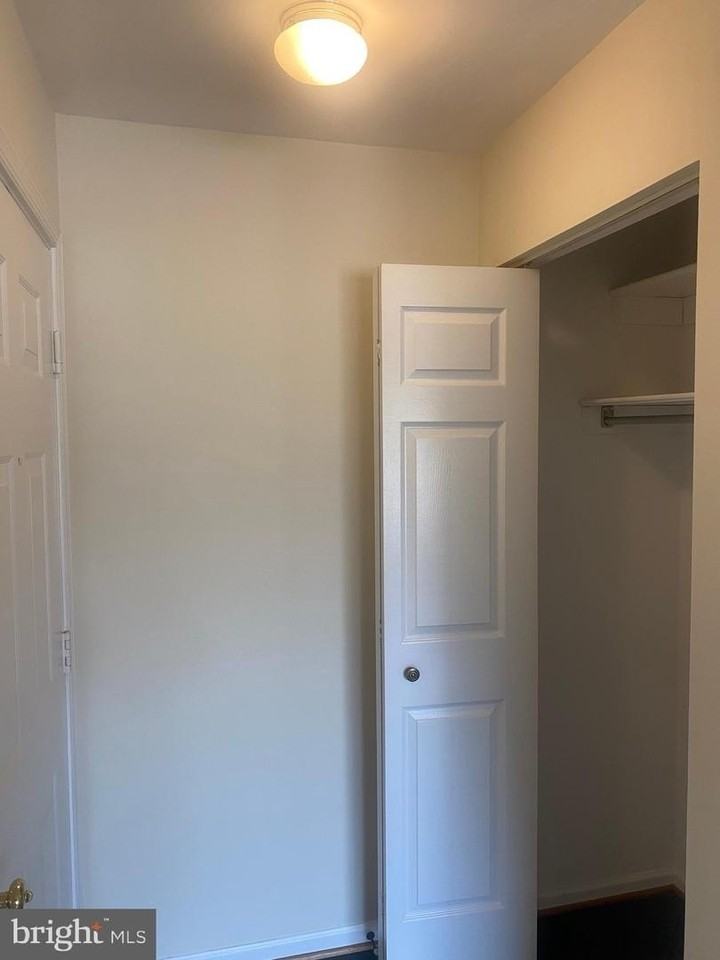 9557 Coggs Bill Dr - Photo 3 of 38