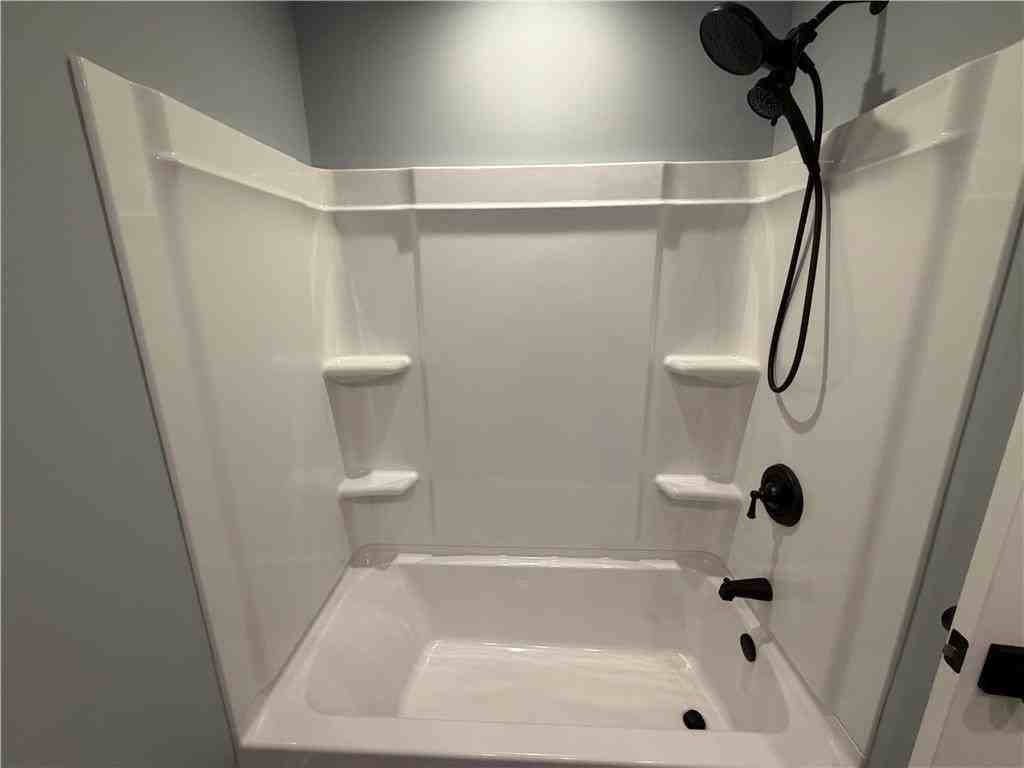 1964 Mattis St - Photo 7 of 11