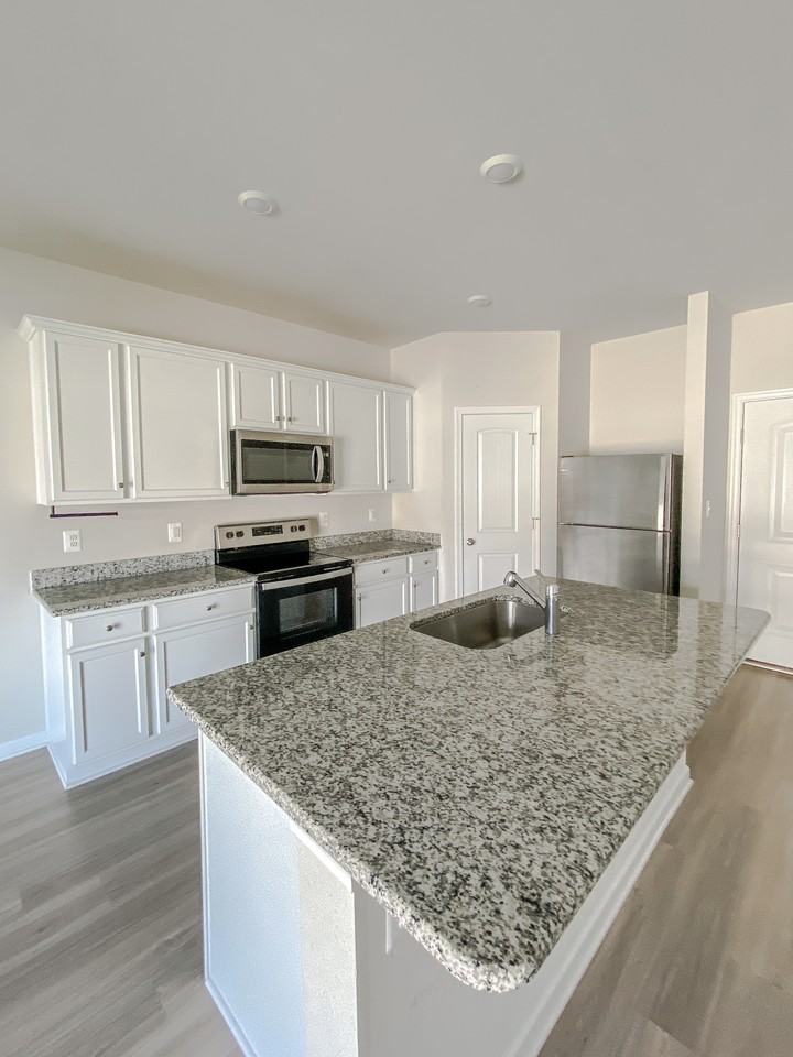 131 Cramsford Street, Falling Waters, WV 25419 #1 - Photo 4 of 19