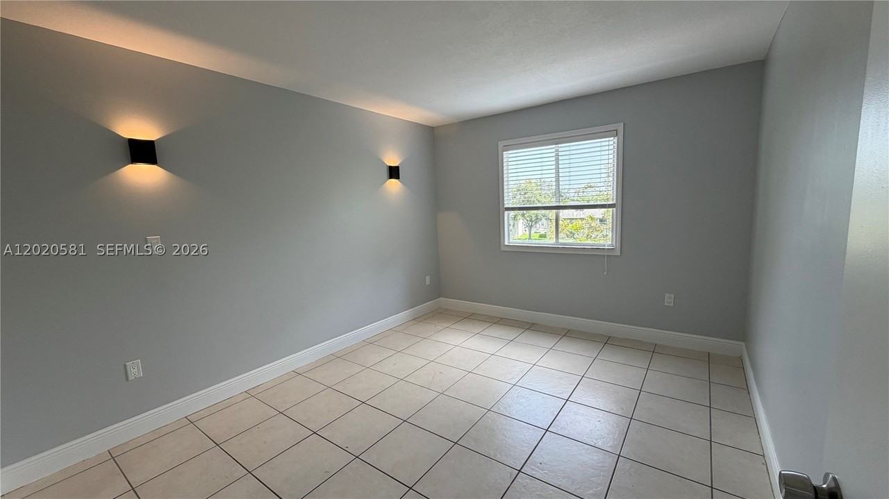 15221 Sw 80th St #406 - Photo 7 of 18