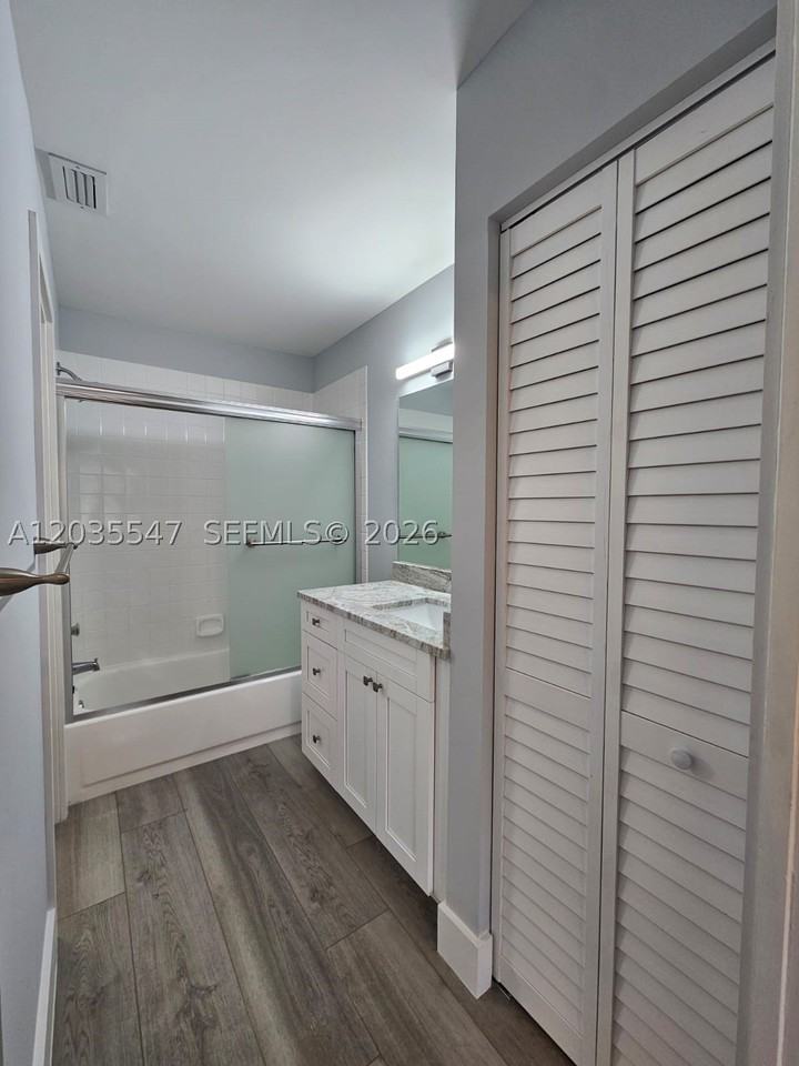 10823 Nw 3rd Ct #B12U - Photo 6 of 8