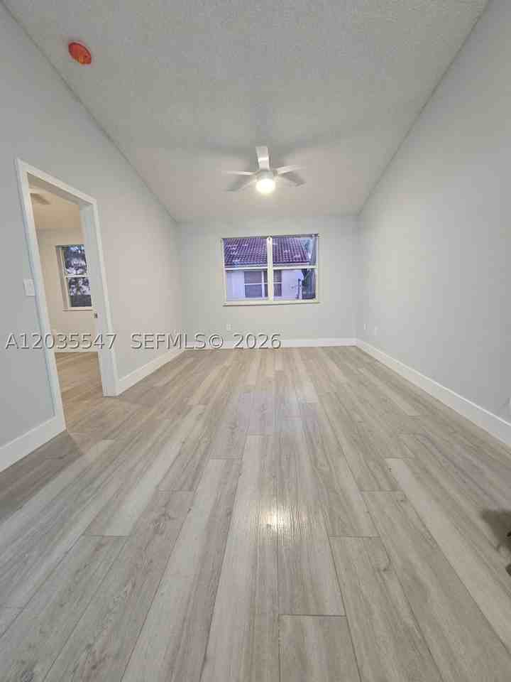 10823 Nw 3rd Ct #B12U - Photo 7 of 8