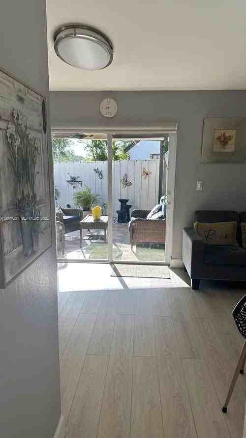 Sw 70th Ln - Photo 5 of 8