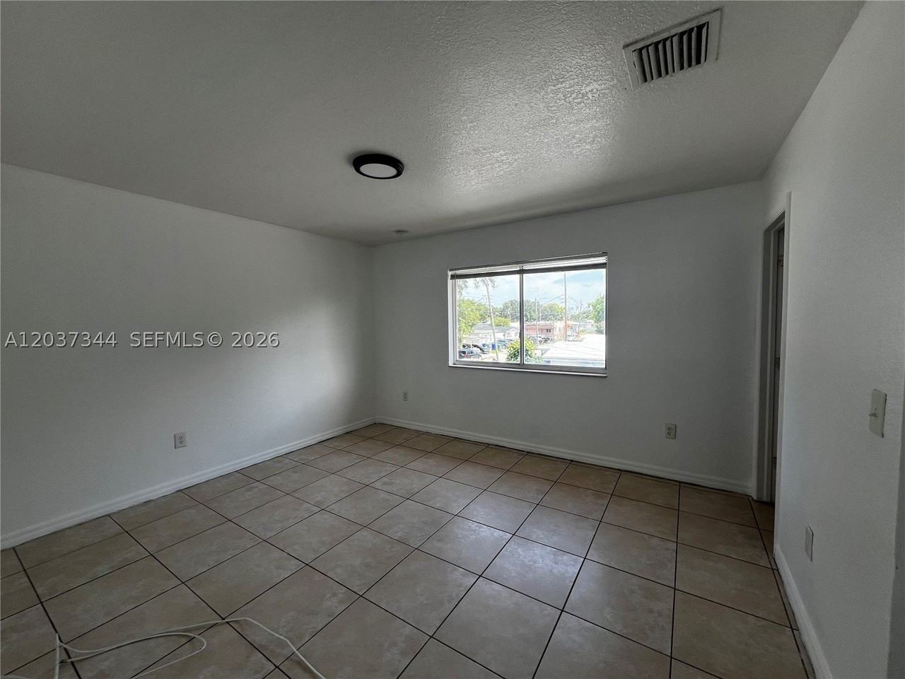 7012 Nw 6th Ct #7012 - Photo 4 of 13