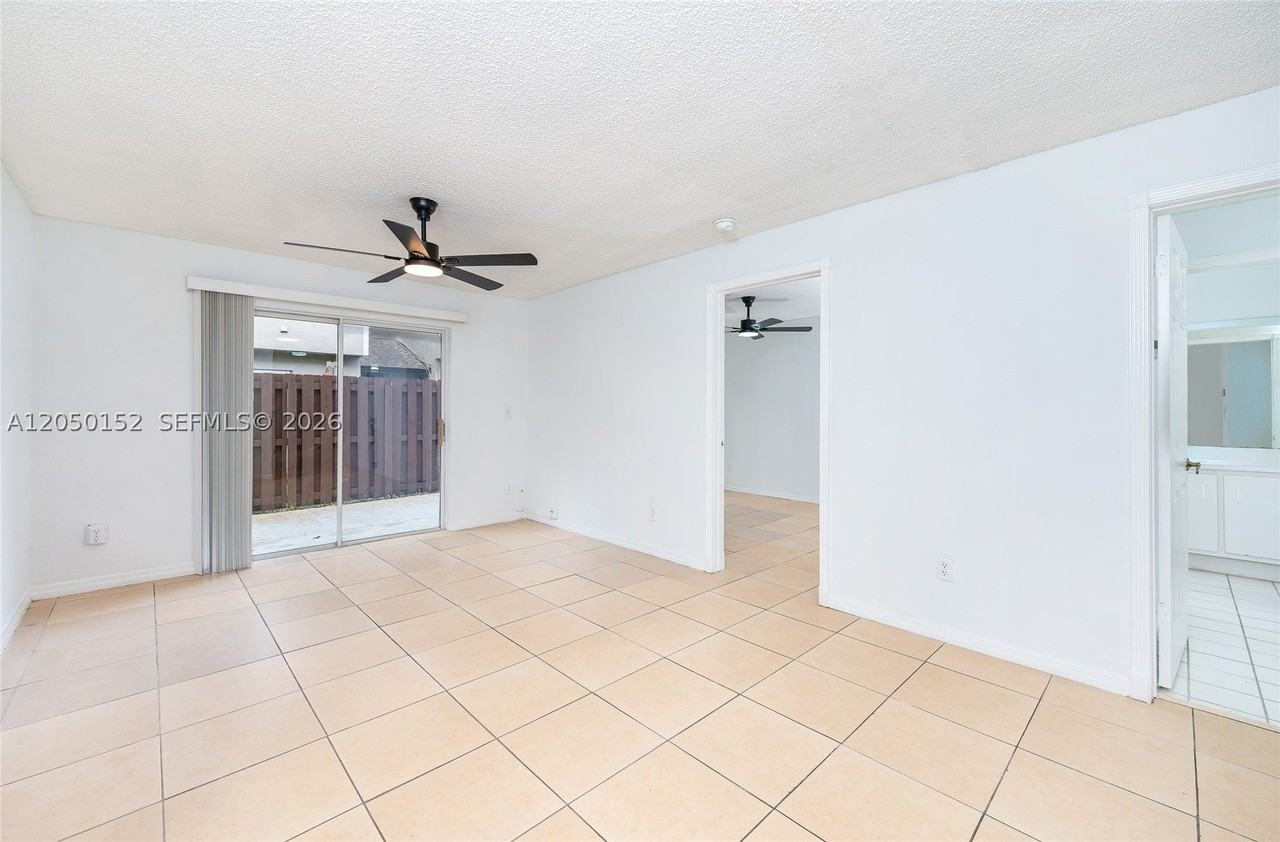 3877 Nw 122nd Ter #1L - Photo 7 of 24