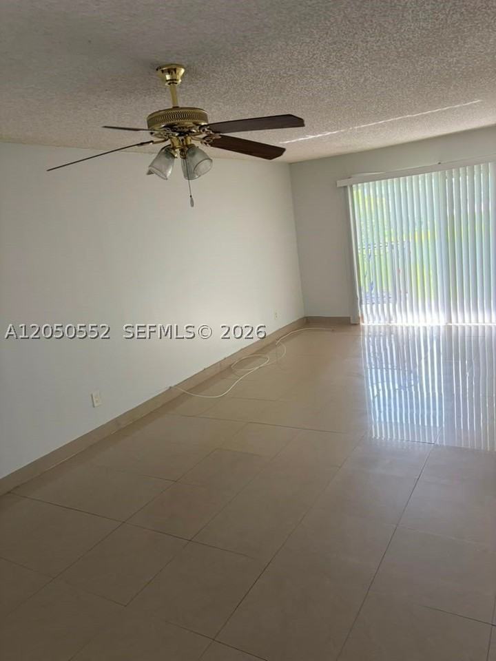 3461 Nw 44th St #102 - Photo 5 of 24