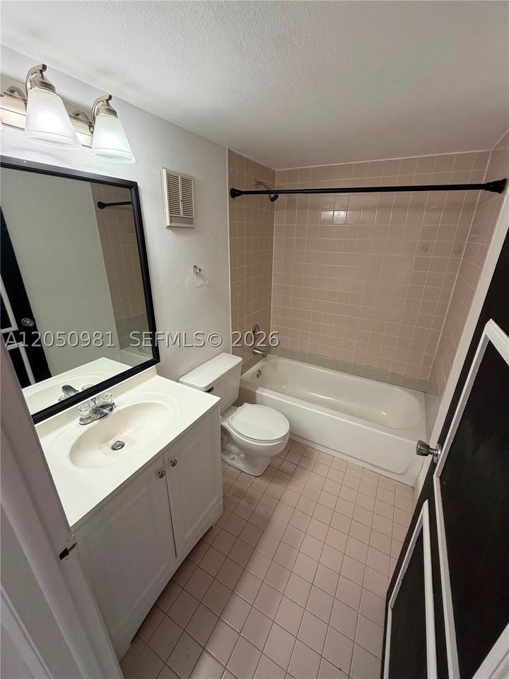 8200 Sw 210th St #303 - Photo 7 of 12