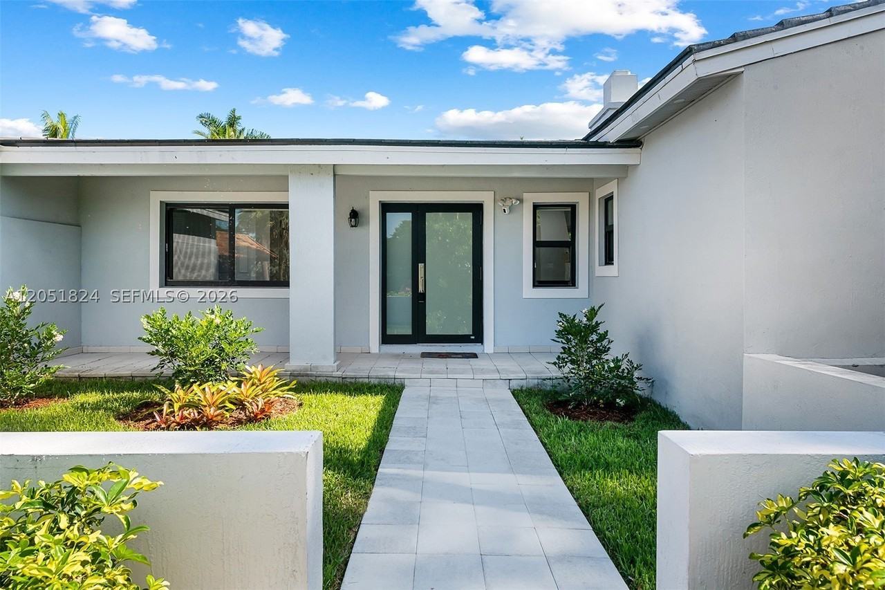 2301 E Las Olas Blvd - Photo 4 of 50