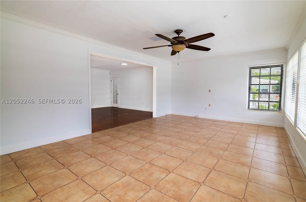 740 Jeronimo Dr - Photo 7 of 23