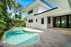 7810 Beachview Dr - Photo 1 of 1