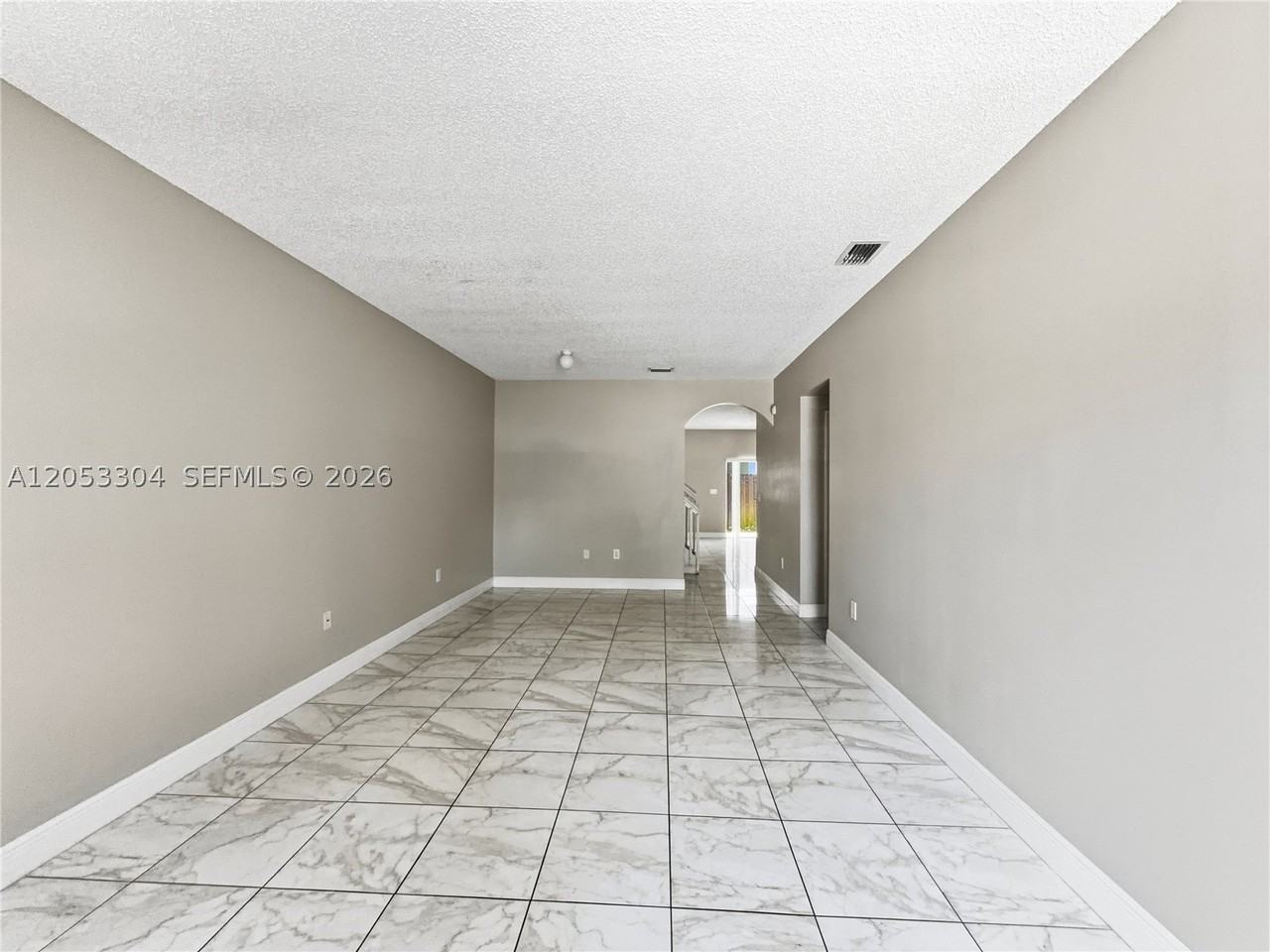 2214 Se 25th Ave #2214 - Photo 3 of 19