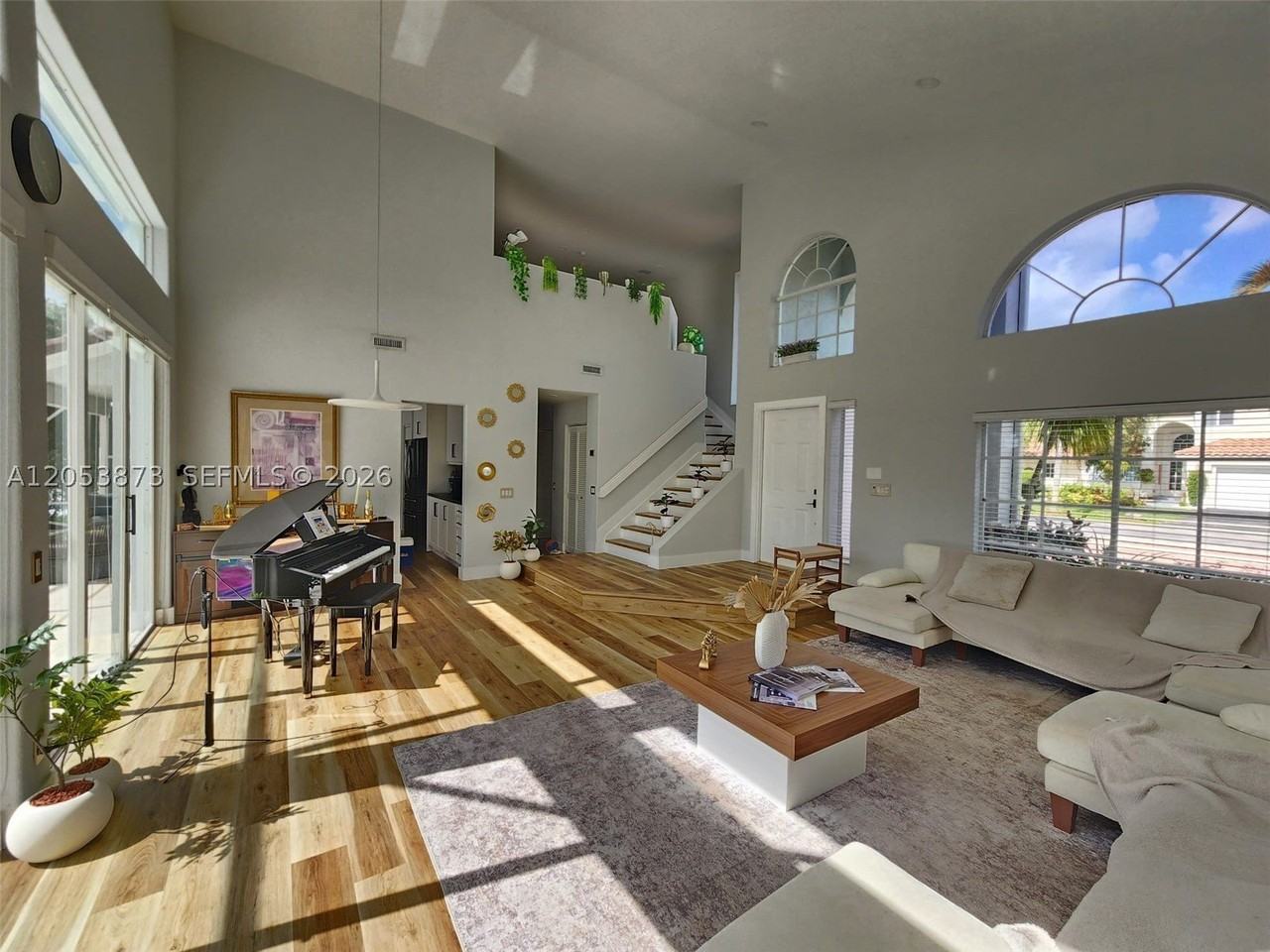 594 Spinnaker - Photo 5 of 22