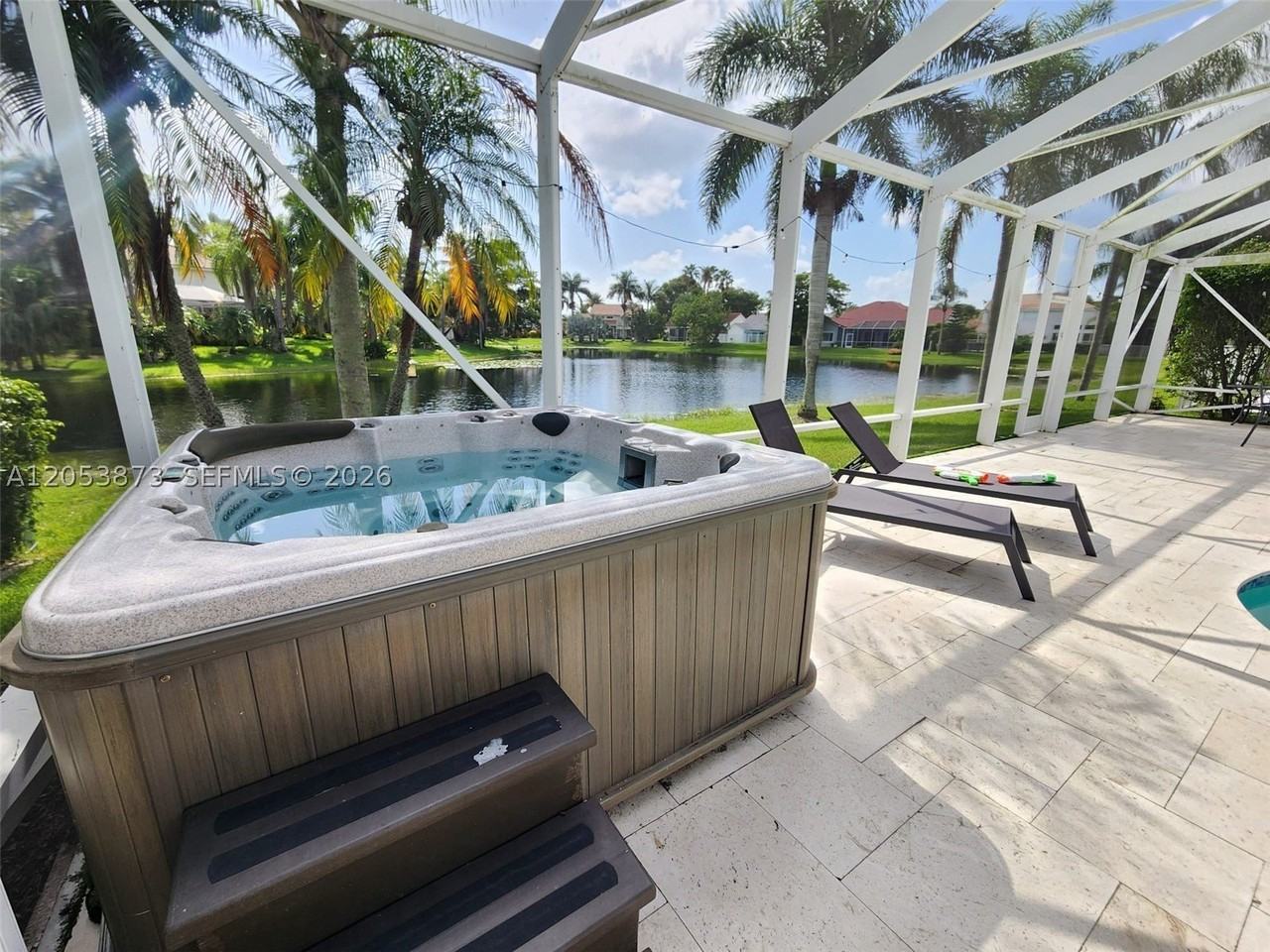 594 Spinnaker - Photo 7 of 22