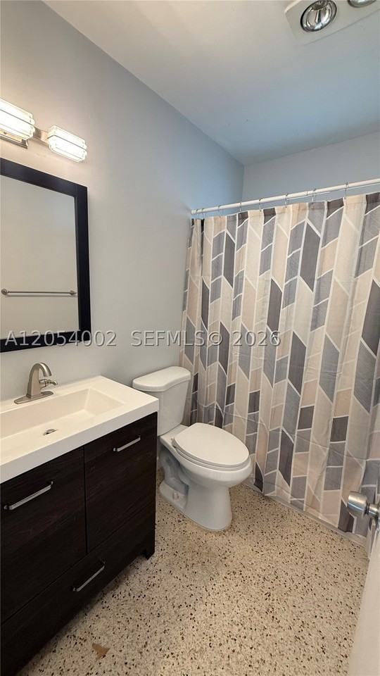 842 Sw 2nd St #A - Photo 6 of 10