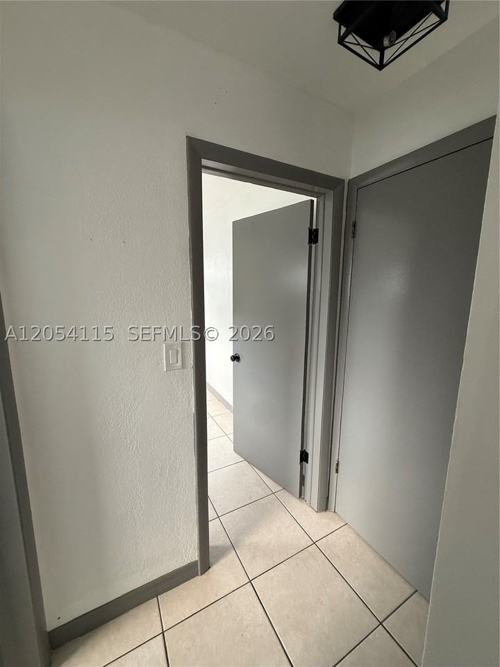 2216 Fillmore St #6 - Photo 4 of 8