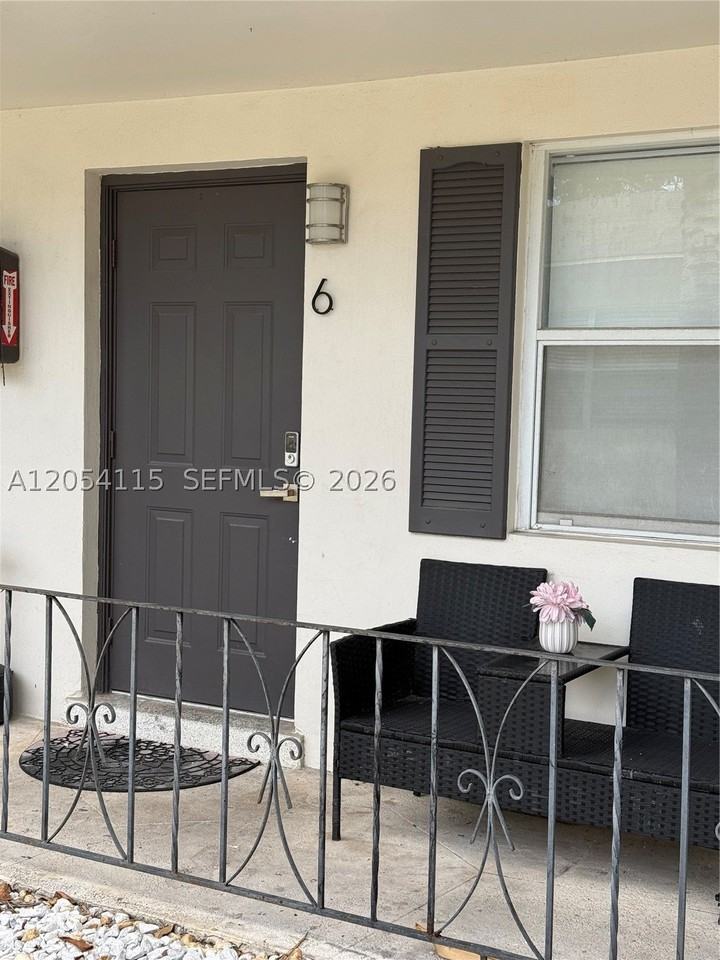 2216 Fillmore St #6 - Photo 7 of 8