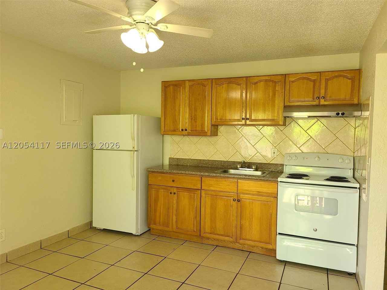 2117 Liberty St - Photo 2 of 11