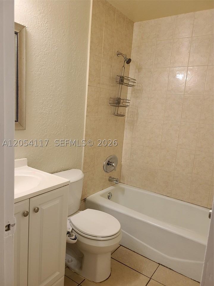 2117 Liberty St - Photo 4 of 11