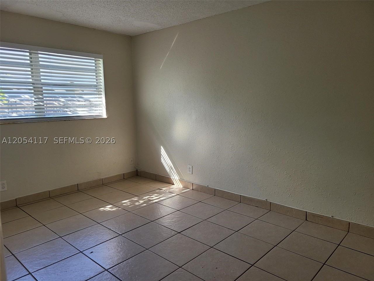 2117 Liberty St - Photo 6 of 11