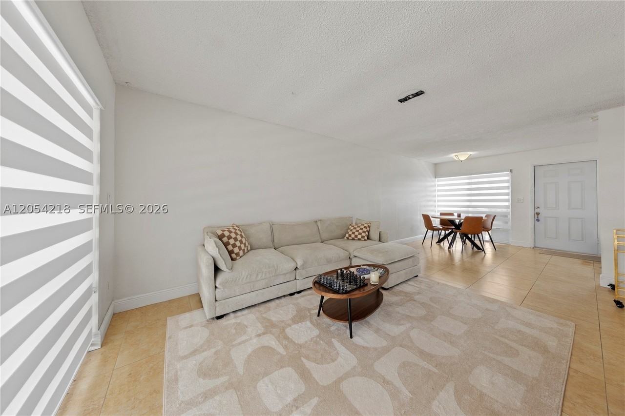 11336 Sw 69th Ter #0 - Photo 5 of 23
