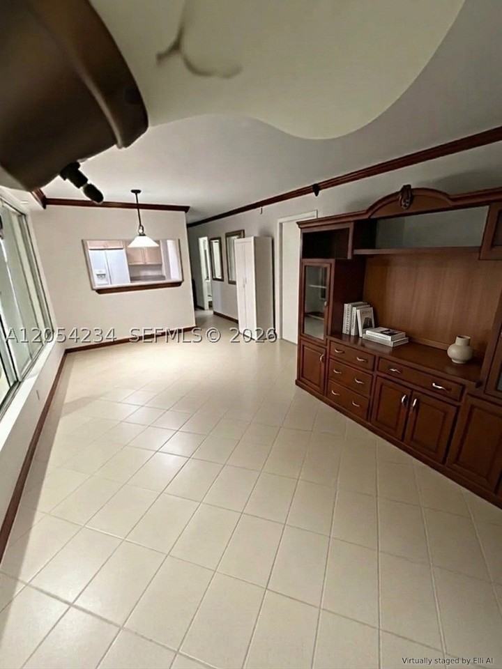 11233 Sw 88th St #202E - Photo 3 of 12